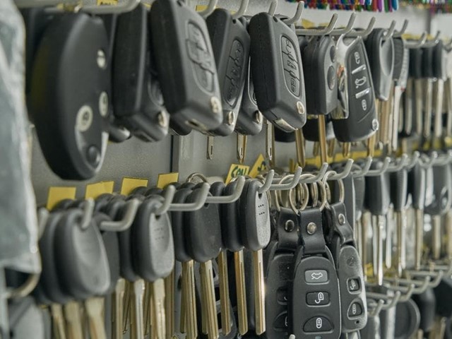 Expertos en duplicado de llaves de coche en Santiago